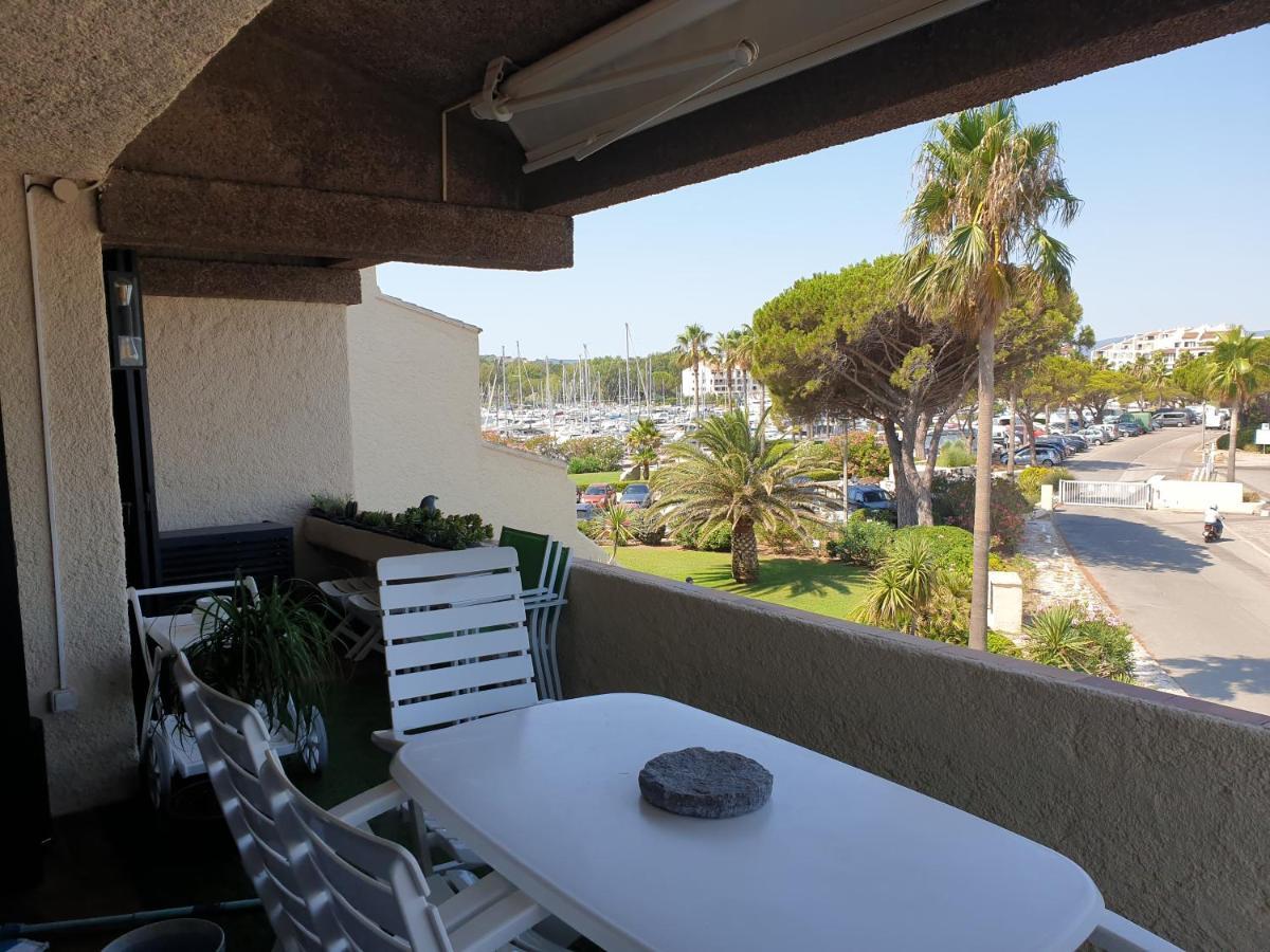 Magnifique 2 Pieces Vue Port Et Mer 孔格林 外观 照片
